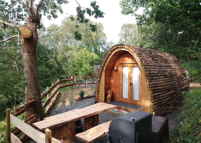 Owl Hut Cosy Ensuite Pod Snowdonia Coast Sleeps 2
