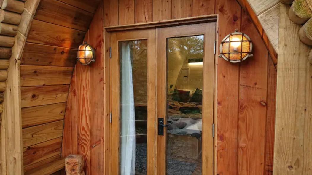 Owl Hut Cosy Ensuite Pod Snowdonia Coast Sleeps 2 *